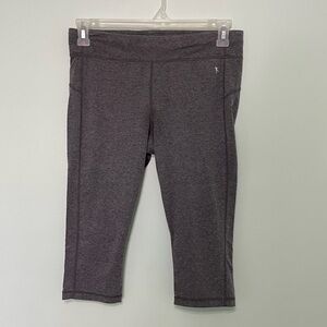 Danskin Now capri’s in color gray. Size M 8/10. Casual look
